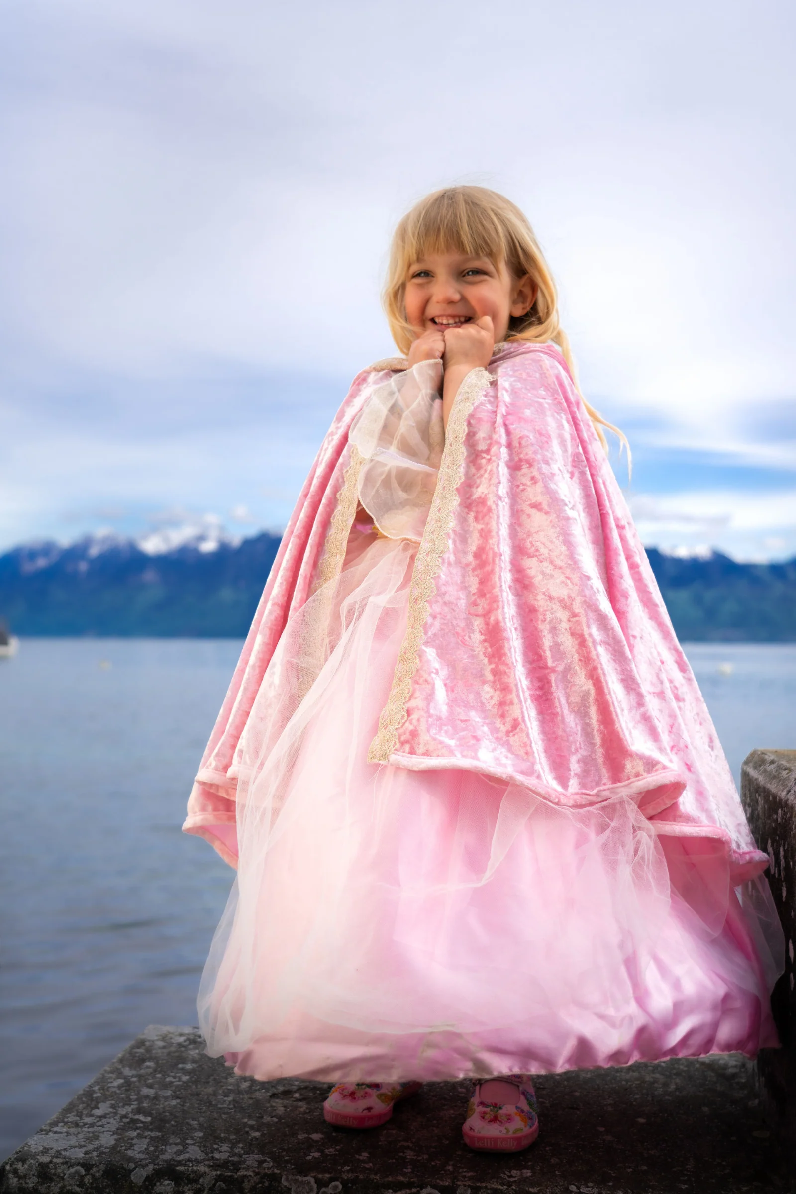 Deluxe Pink Princess Cape - Image 2