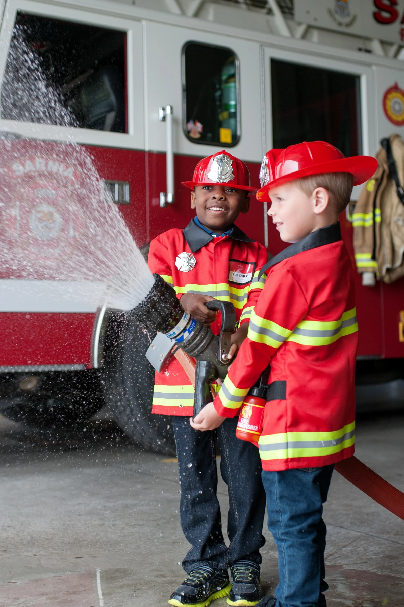 Firefighter Set with Accessories - Image 2