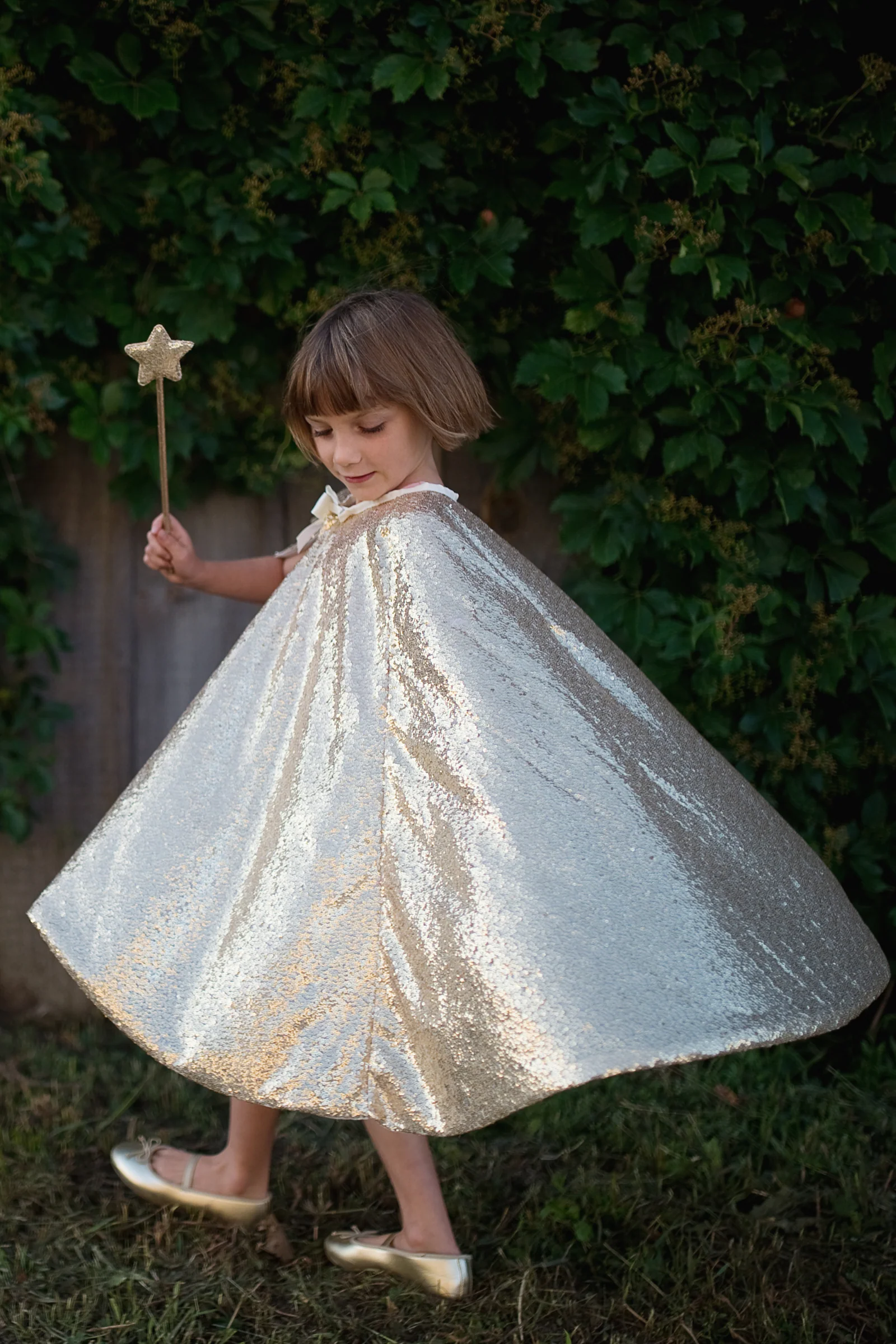 Sequins Cape - Image 4