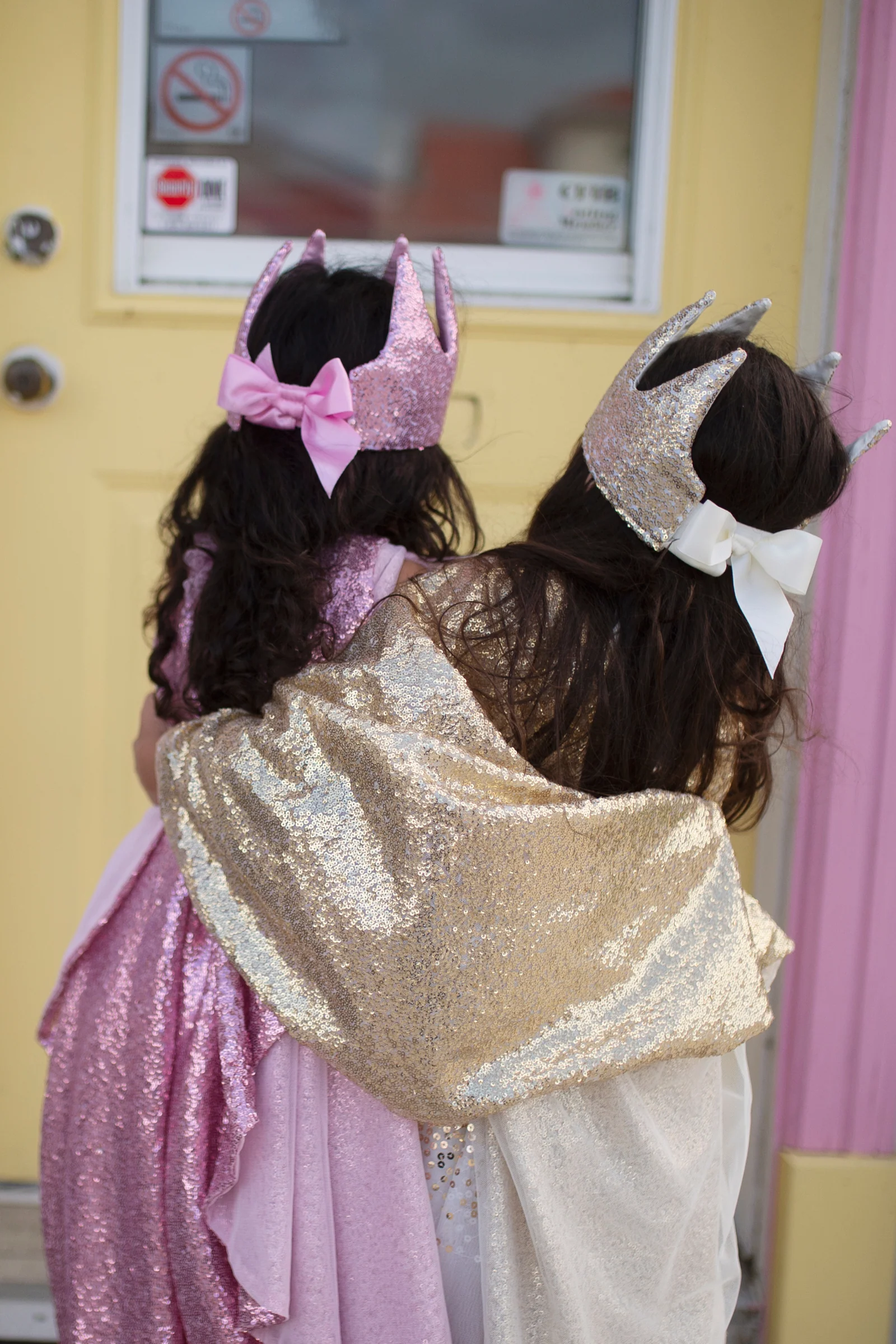 Sequins Crown - Image 6